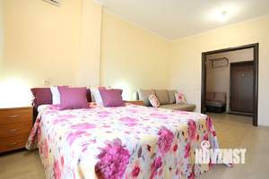 2-к квартира, посуточно, 60м2, 10/17 этаж