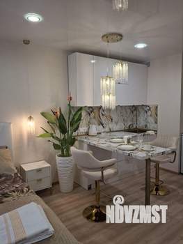 Студия квартира, посуточно, 35м2, 12/18 этаж