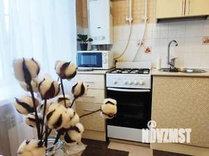 1-к квартира, посуточно, 30м2, 4/6 этаж