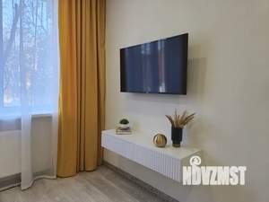Студия квартира, посуточно, 32м2, 2/12 этаж