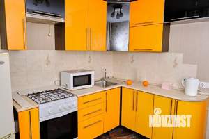 1-к квартира, посуточно, 40м2, 1/10 этаж