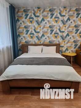 Студия квартира, посуточно, 29м2, 1/4 этаж