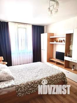 1-к квартира, посуточно, 37м2, 3/17 этаж