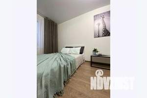 1-к квартира, посуточно, 42м2, 5/25 этаж