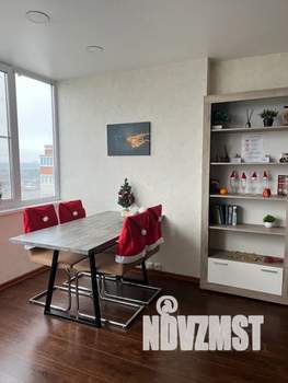 Студия квартира, посуточно, 40м2, 17/17 этаж