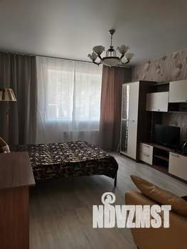 1-к квартира, посуточно, 49м2, 2/18 этаж