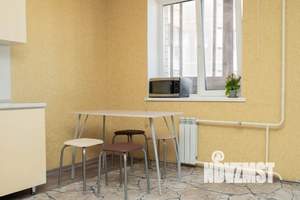 Студия квартира, посуточно, 45м2, 13/17 этаж