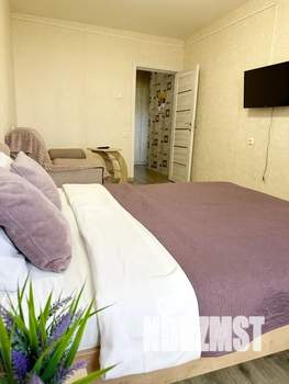 1-к квартира, посуточно, 38м2, 1/10 этаж