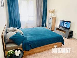 1-к квартира, посуточно, 41м2, 1/25 этаж