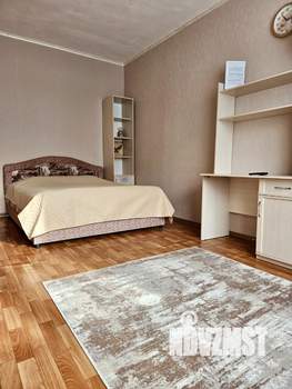 1-к квартира, посуточно, 38м2, 2/18 этаж