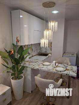 Студия квартира, посуточно, 35м2, 12/18 этаж