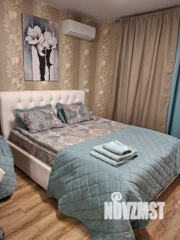 Студия квартира, посуточно, 32м2, 11/18 этаж