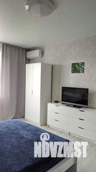 1-к квартира, посуточно, 64м2, 1/1 этаж