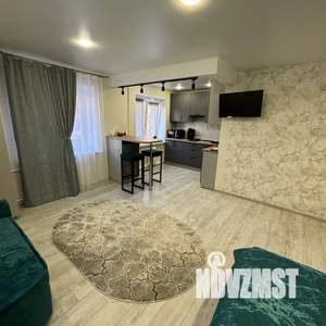 Студия квартира, посуточно, 32м2, 4/5 этаж