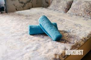 Студия квартира, посуточно, 40м2, 5/10 этаж