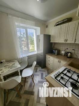 2-к квартира, посуточно, 46м2, 2/5 этаж