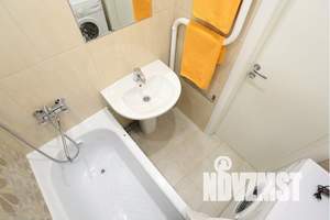 2-к квартира, посуточно, 10м2, 1/1 этаж