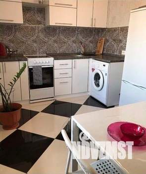 1-к квартира, посуточно, 43м2, 1/1 этаж