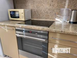 1-к квартира, посуточно, 40м2, 11/16 этаж