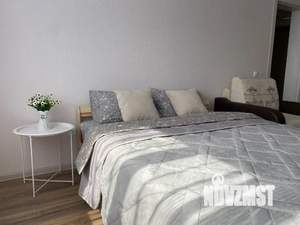 1-к квартира, посуточно, 39м2, 8/17 этаж