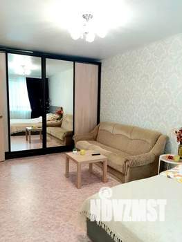 1-к квартира, посуточно, 40м2, 10/17 этаж