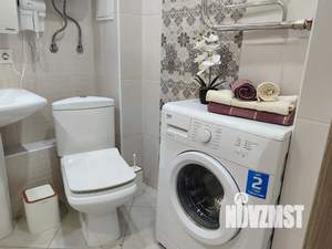 1-к квартира, посуточно, 42м2, 9/25 этаж
