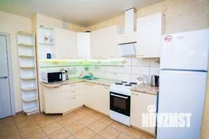 1-к квартира, посуточно, 39м2, 1/1 этаж