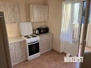 1-к квартира, посуточно, 40м2, 1/16 этаж