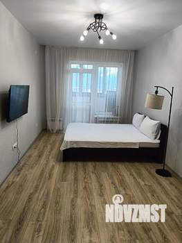 1-к квартира, посуточно, 40м2, 13/20 этаж