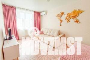 1-к квартира, посуточно, 38м2, 5/15 этаж