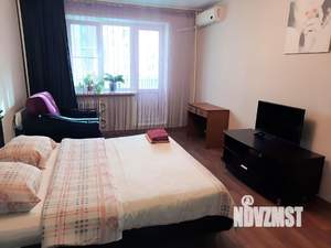 1-к квартира, посуточно, 42м2, 6/10 этаж