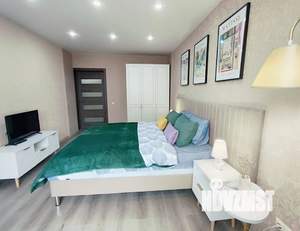 1-к квартира, посуточно, 42м2, 5/25 этаж