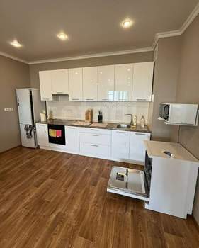 3-к квартира, на длительный срок, 110м2, 11/17 этаж
