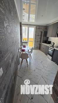 1-к квартира, посуточно, 40м2, 10/25 этаж