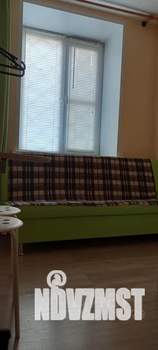 Студия квартира, посуточно, 12м2, 1/3 этаж