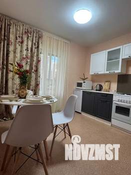 1-к квартира, посуточно, 42м2, 2/16 этаж