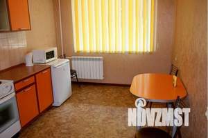 1-к квартира, посуточно, 43м2, 1/10 этаж