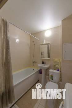 1-к квартира, посуточно, 42м2, 6/17 этаж