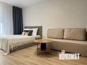 1-к квартира, посуточно, 35м2, 6/18 этаж