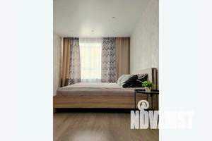 1-к квартира, посуточно, 36м2, 13/20 этаж