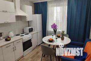 1-к квартира, посуточно, 42м2, 9/25 этаж