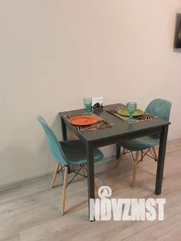 Студия квартира, посуточно, 25м2, 3/18 этаж