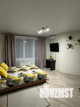 Студия квартира, посуточно, 35м2, 3/15 этаж