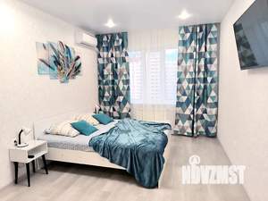 2-к квартира, посуточно, 65м2, 12/18 этаж