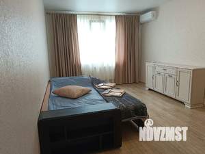 1-к квартира, посуточно, 37м2, 13/17 этаж