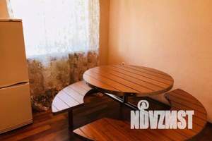 1-к квартира, посуточно, 40м2, 4/10 этаж