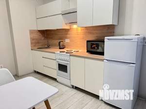 1-к квартира, посуточно, 38м2, 13/19 этаж