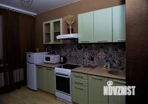 1-к квартира, посуточно, 42м2, 6/15 этаж