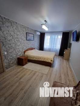 1-к квартира, посуточно, 41м2, 8/17 этаж