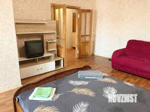 1-к квартира, посуточно, 42м2, 1/1 этаж